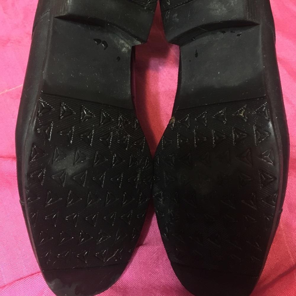 Leather booties. - Picture 6 of 6